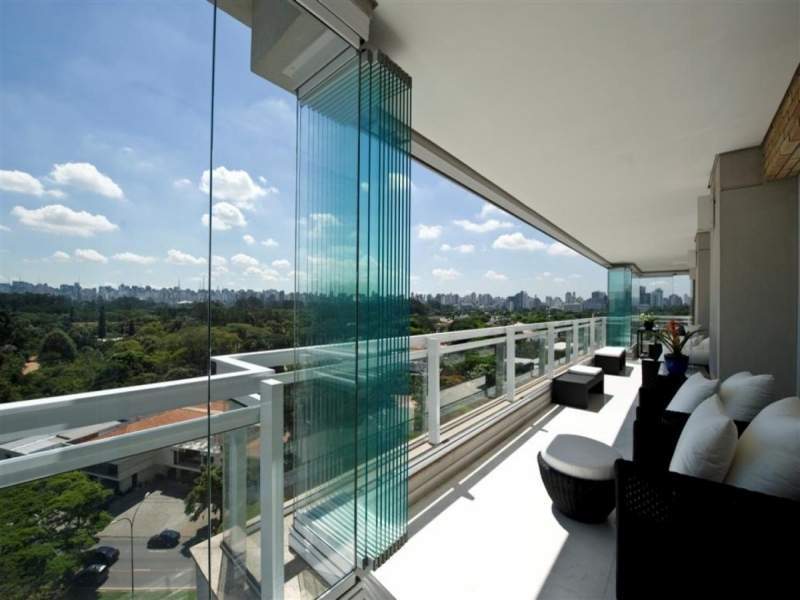 Glass balcony