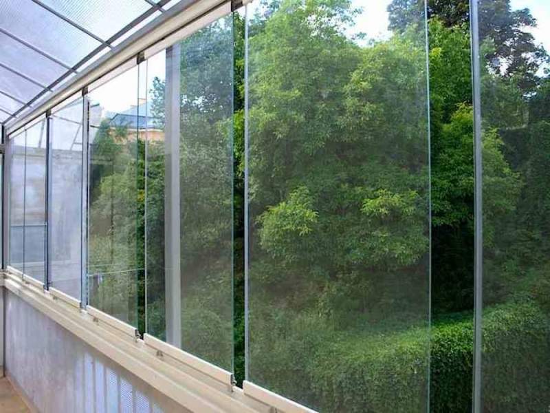 Glass balcony